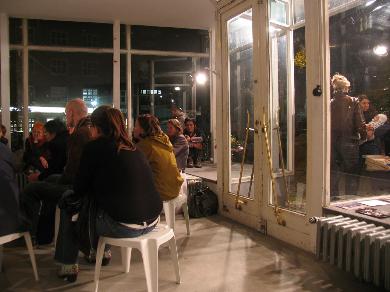 Photographic documentation of RYLLEGA Berlin (Talk: Hanoi's art scene and Ryllega Hanoi, 16 September 2008)